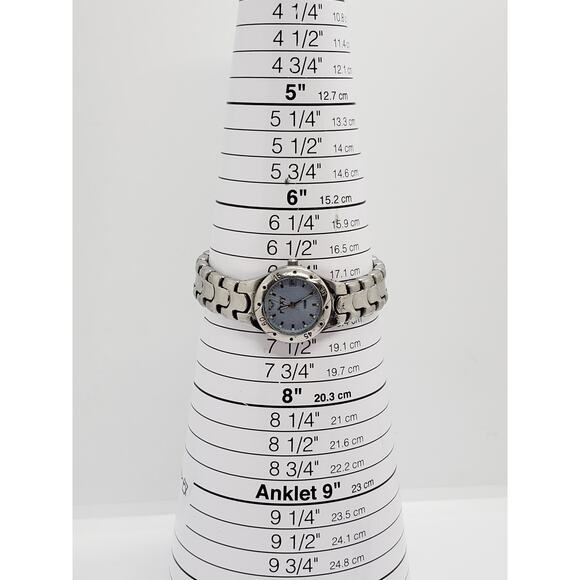 Roxy women's watch. Blue iridescent face. Calendar on watch face. working watch - Picture 7 of 7